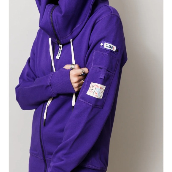 THUMB UNITED Tops - Thumb UNITED “Casey” hoodie